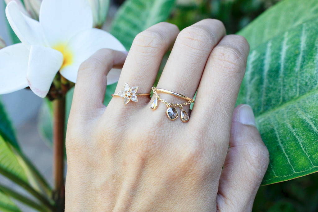 Lucy Colored Diamond Three Stone Dangling Chain Ring-Rings-Nari Fine Jewels-Nari Fine Jewels