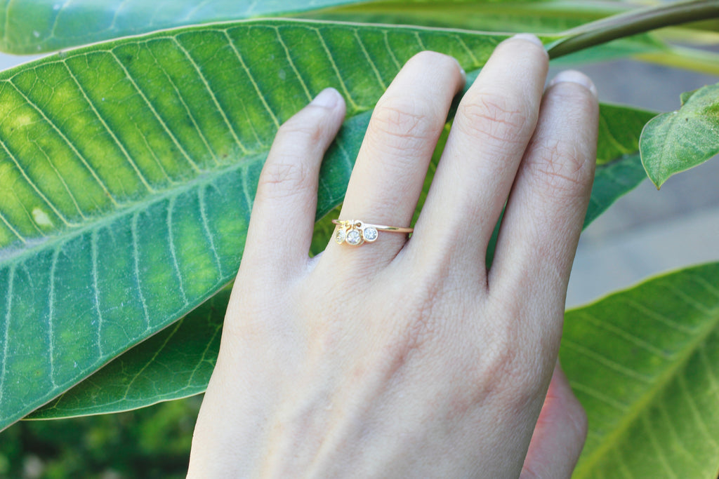 Cassia Round Brilliant Diamond Dangling Ring-Rings-Nari Fine Jewels-Nari Fine Jewels