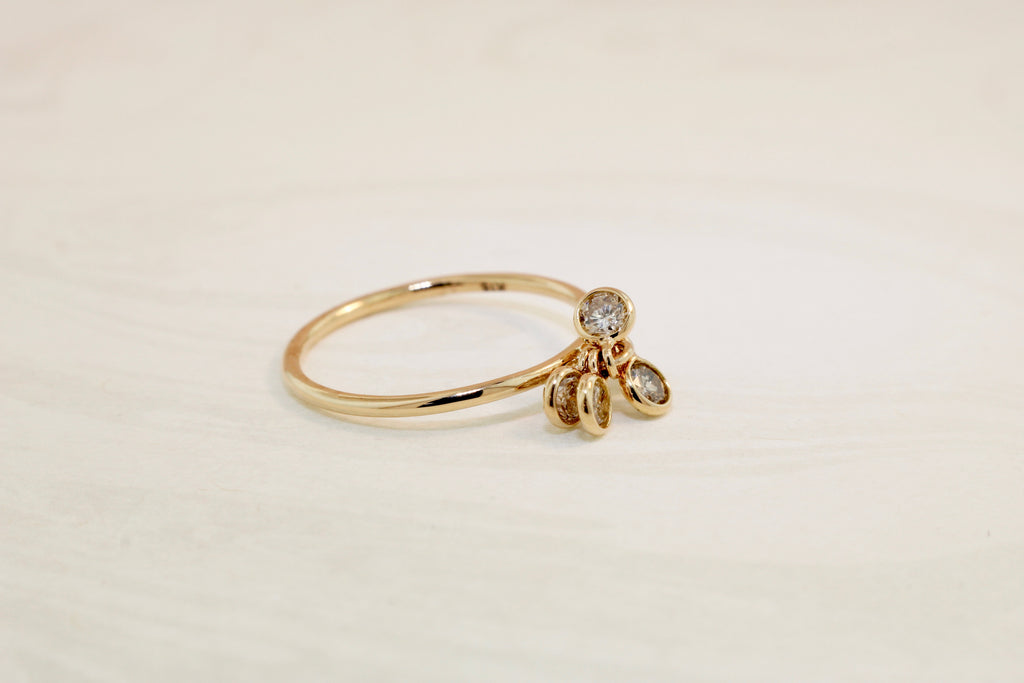 Cassia Round Brilliant Diamond Dangling Ring-Rings-Nari Fine Jewels-Nari Fine Jewels
