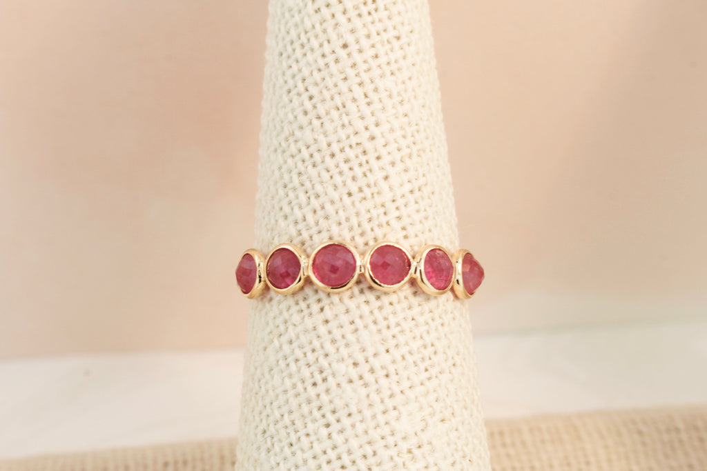 Poppy Ruby Round Bezel and Diamond Pavé Ring-Rings-Nari Fine Jewels-Nari Fine Jewels