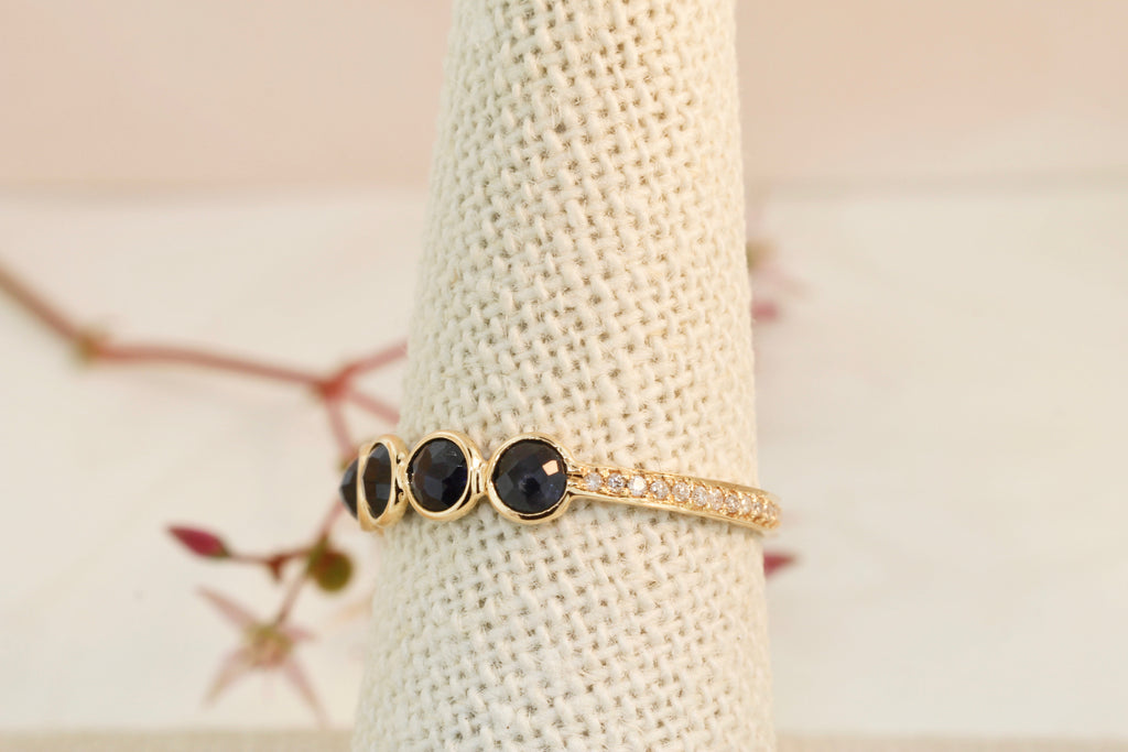 Poppy Sapphire Round Bezel and Diamond Pavé Ring-Rings-Nari Fine Jewels-Nari Fine Jewels