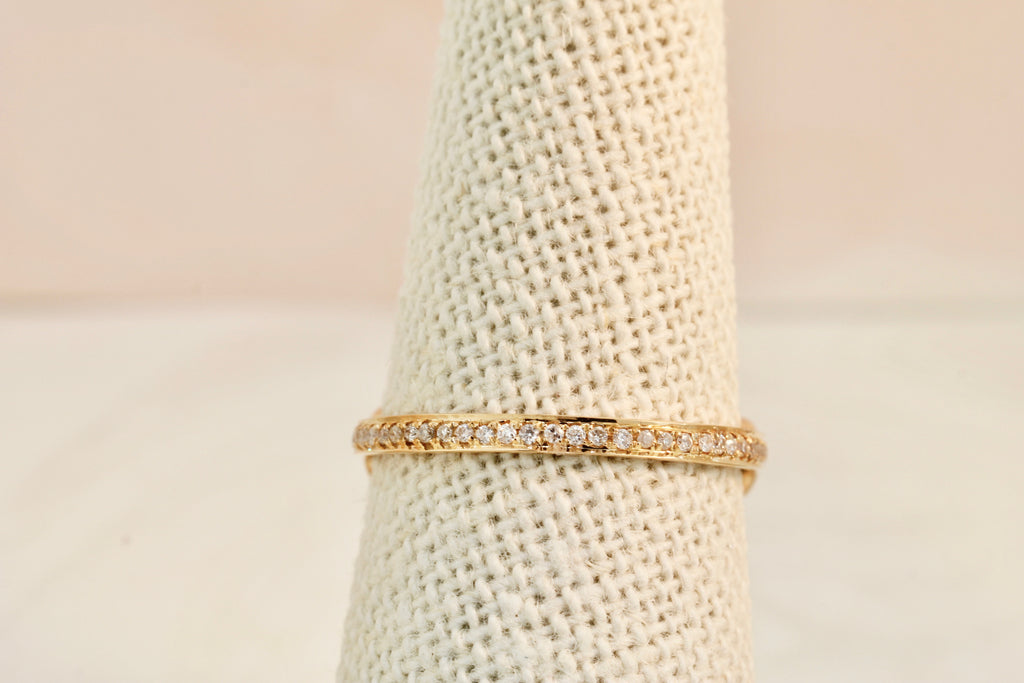 Poppy Sapphire Round Bezel and Diamond Pavé Ring-Rings-Nari Fine Jewels-Nari Fine Jewels