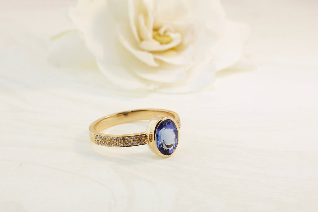 Bella Tanzanite Solitaire Ring with Micro Pavé Diamond-Rings-Nari Fine Jewels-Nari Fine Jewels